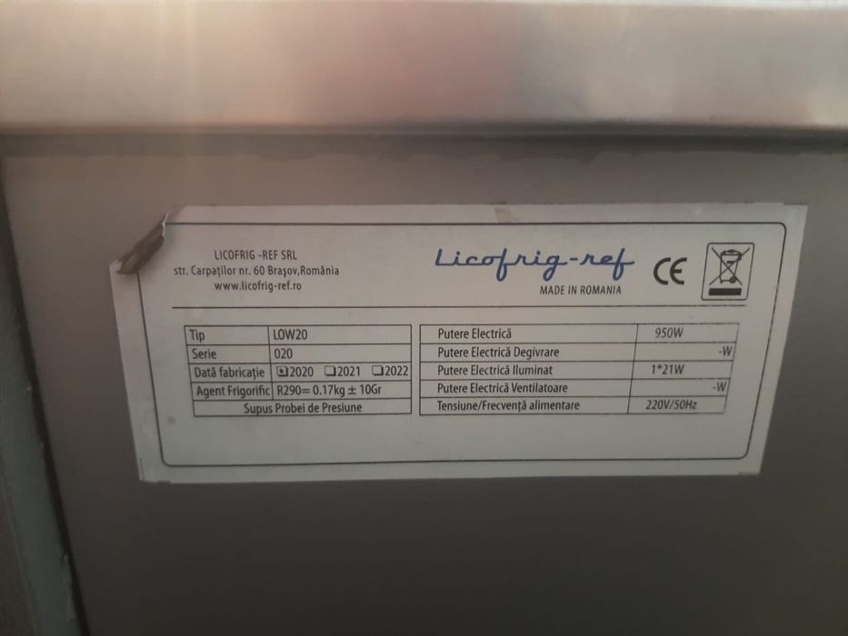 vand vitrina frigorifica profesionala