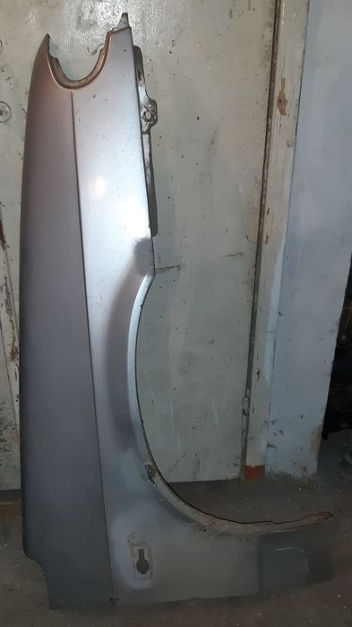 На Ваз 2114 крыло правое, и тд.