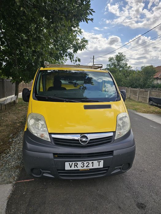 Vind opel vivaro model lung  L1 h2