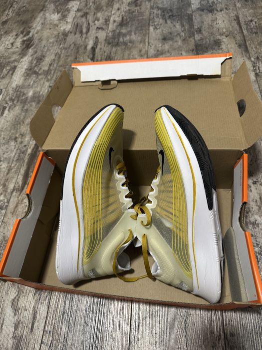 Nike zoom fly SP Dark Citron 42