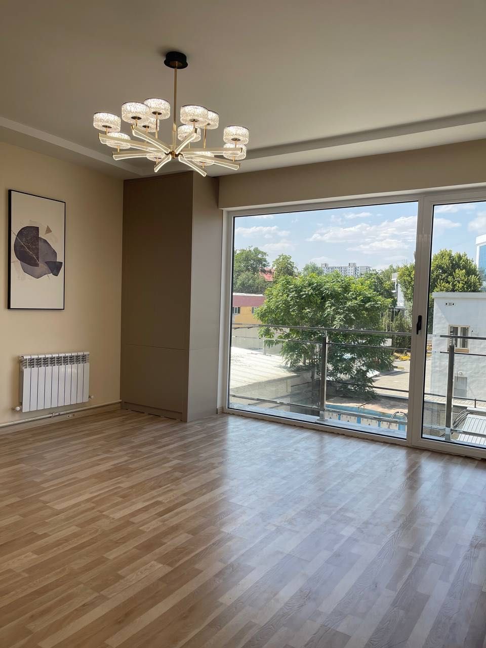 Zarafshon City Продается 2 комнатная квартира ремонт Бобура Яккасарай