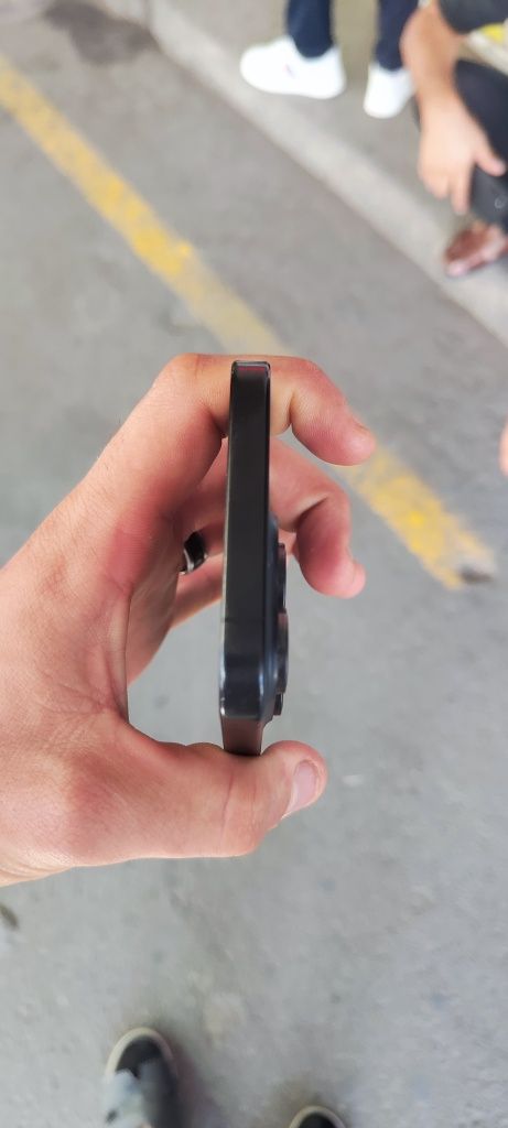 Iphone 15 pro max 256 gb  battery 89 %