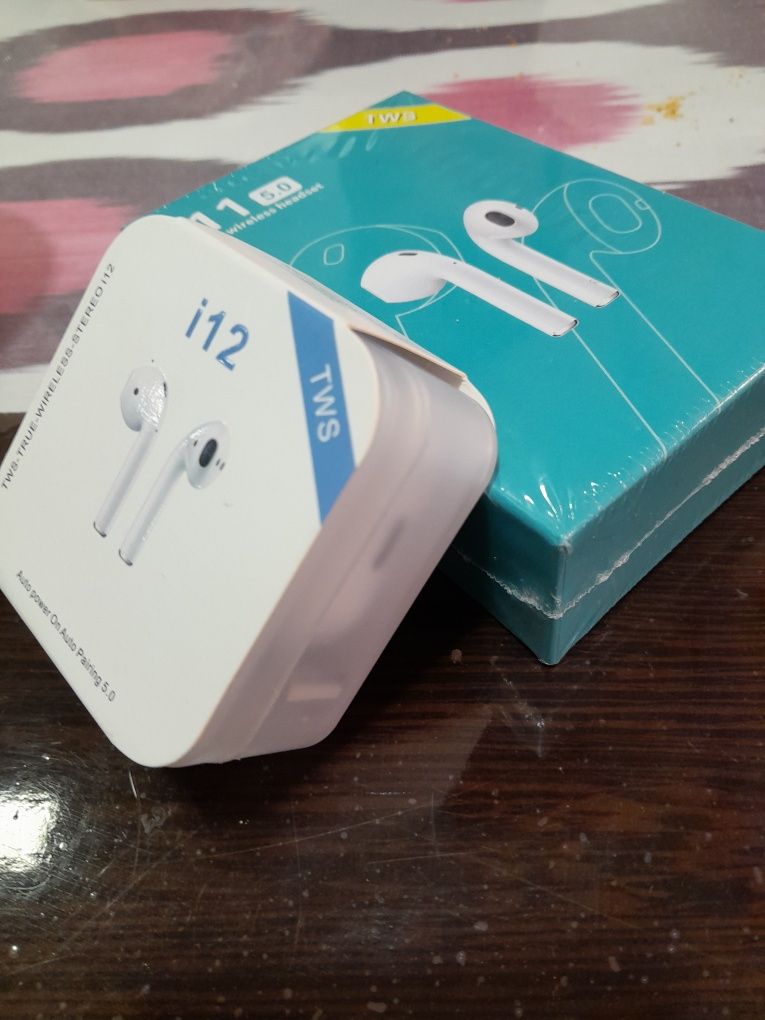 Airpods i11 va i12