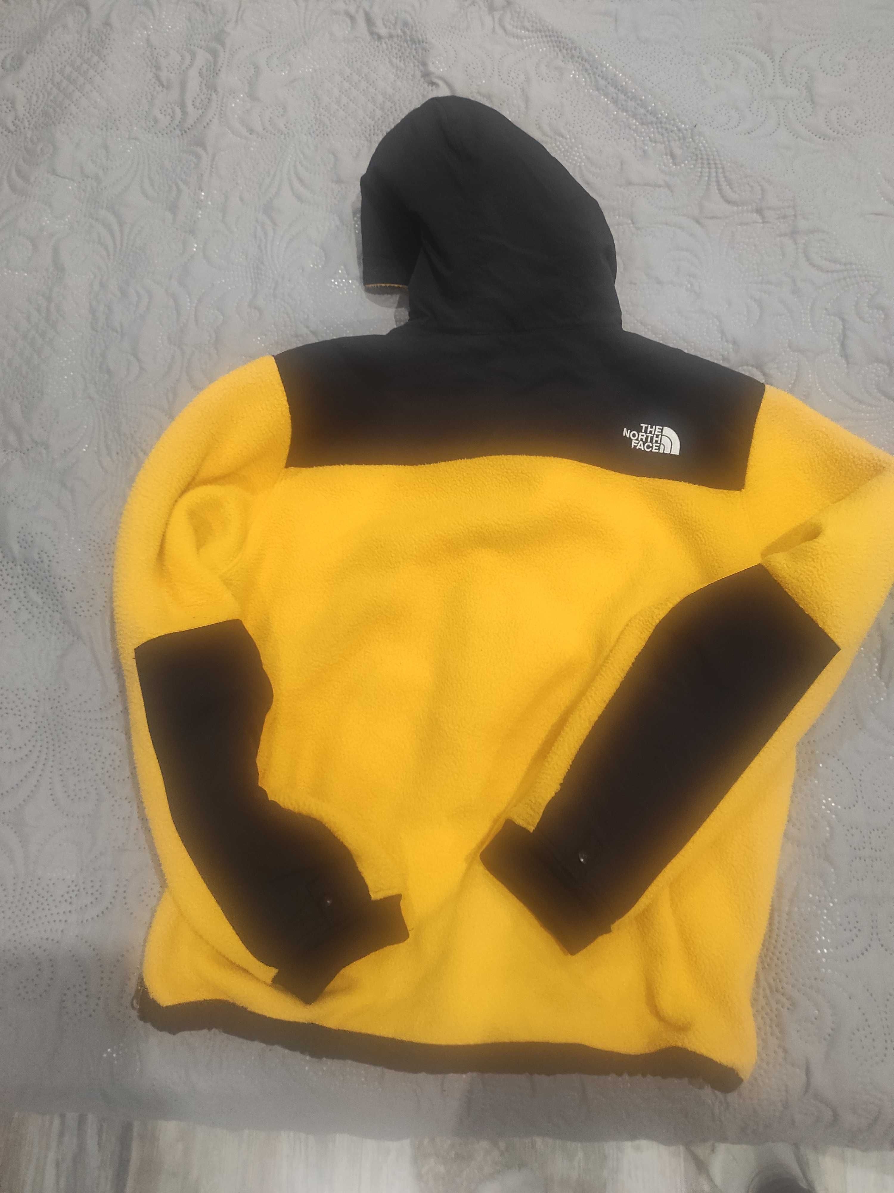 The North Face Retro Denail поларено яке