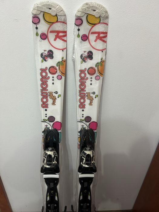 Schiuri pentru fete marime 130 cm noi/nefolosite