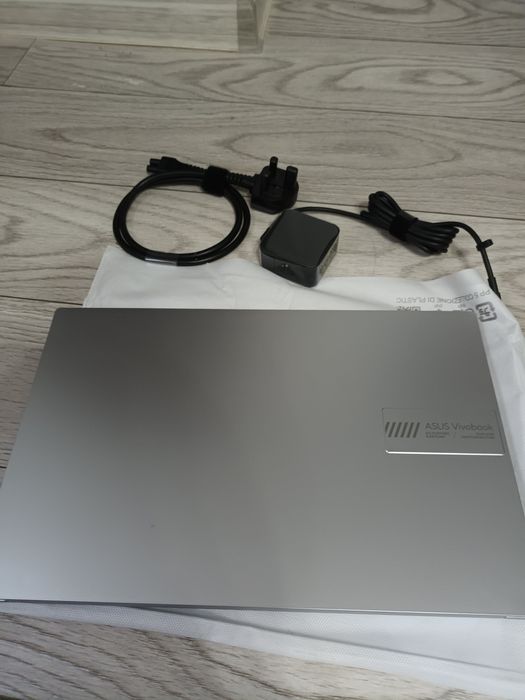 Laptop  si tableta