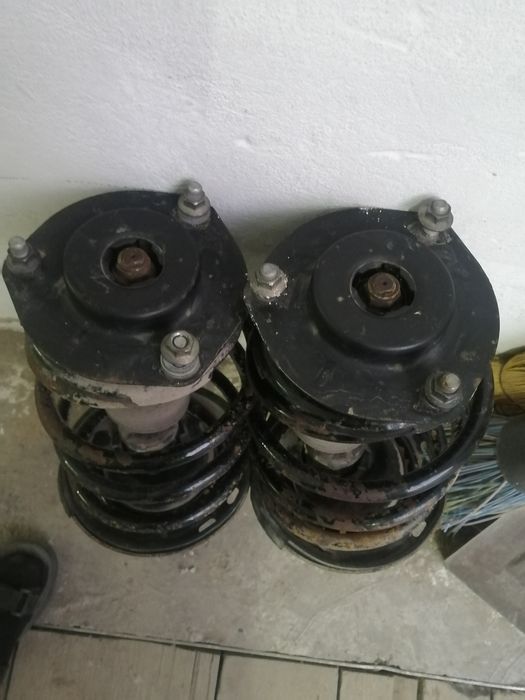 Передние стойки на камри 40