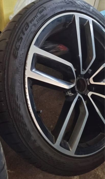 Ауди джанти 21 Цола SQ5 гуми дот 41/22