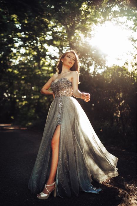 Официална рокля