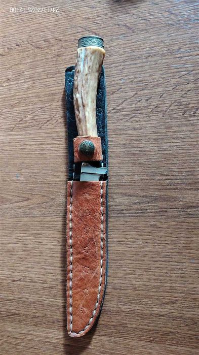 Cutit vechi de colectie cu teaca din piele