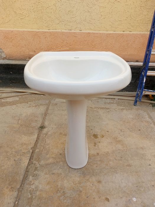 Раковина керамическая б/у