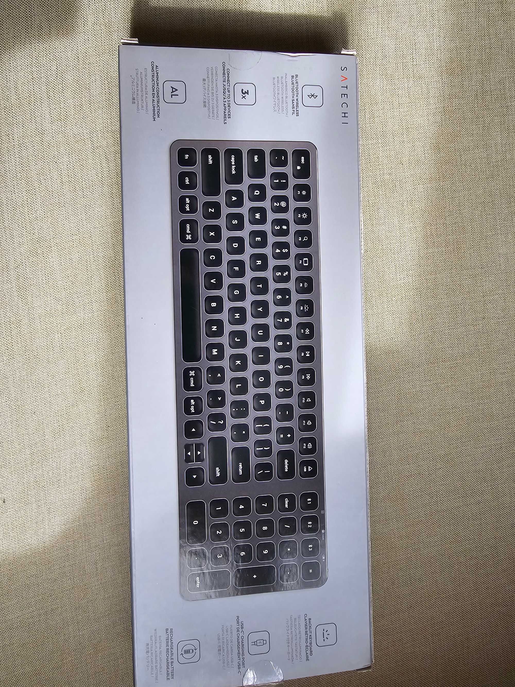 Satechi Compact Backlit Bluetooth Keyboard