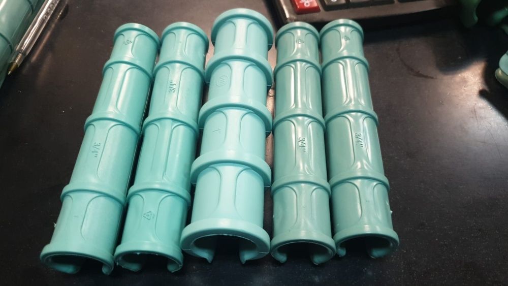 Clipsuri folie solar