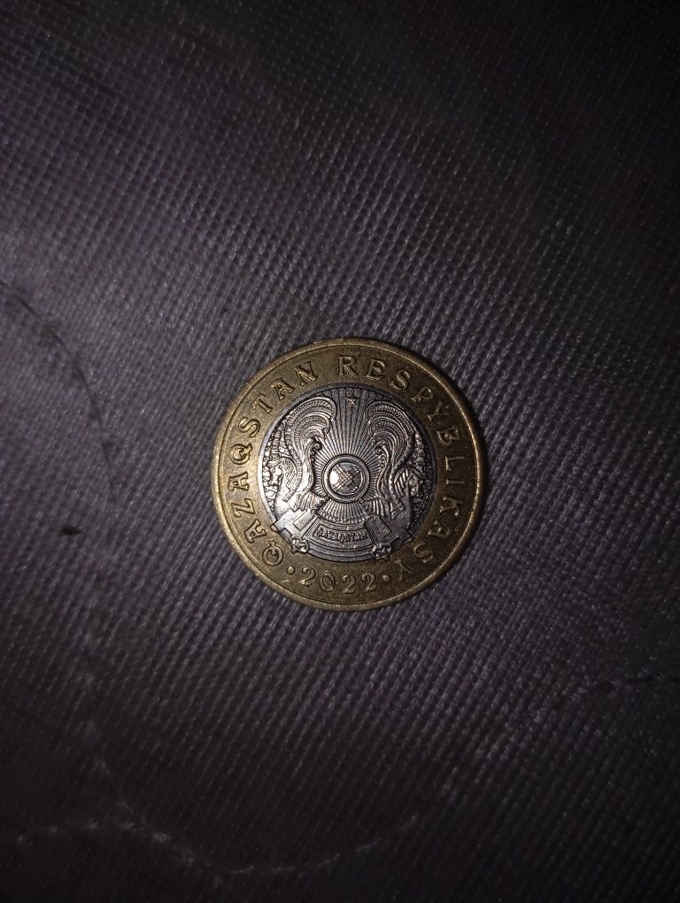 Продам монету 100 тенге 2022 года