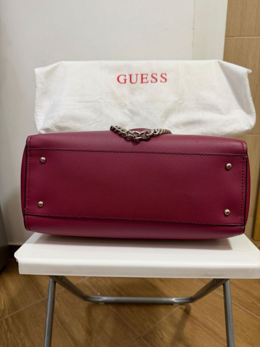 Geanta Guess new