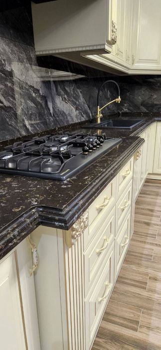 Столешницы из Кварца и Акрила!