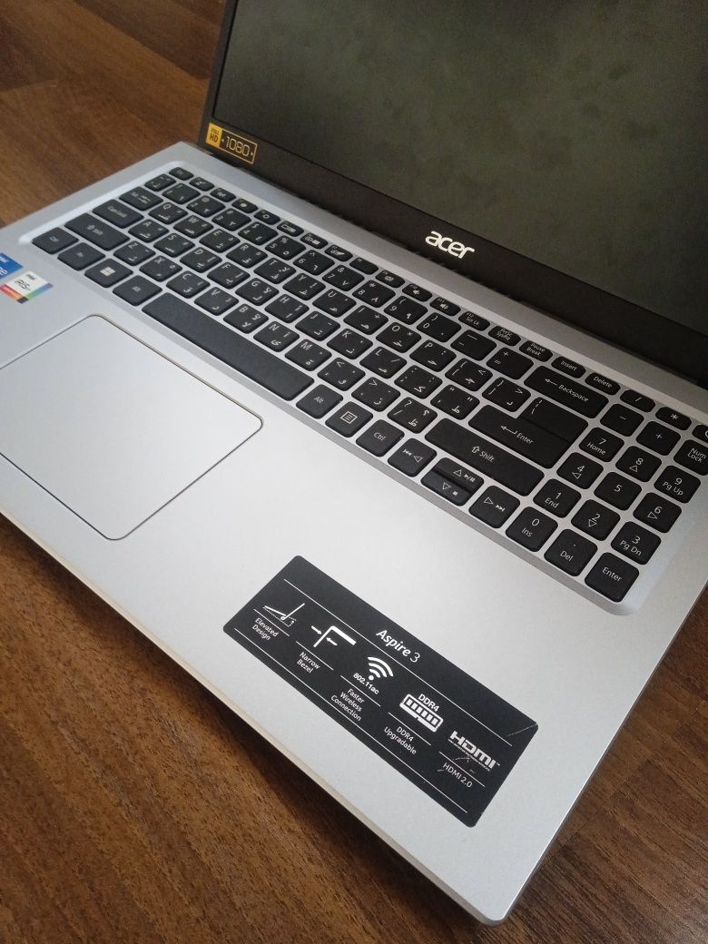 Noutbuk Acer aspire 3, intel core i5, 8gb, SSD 512gb