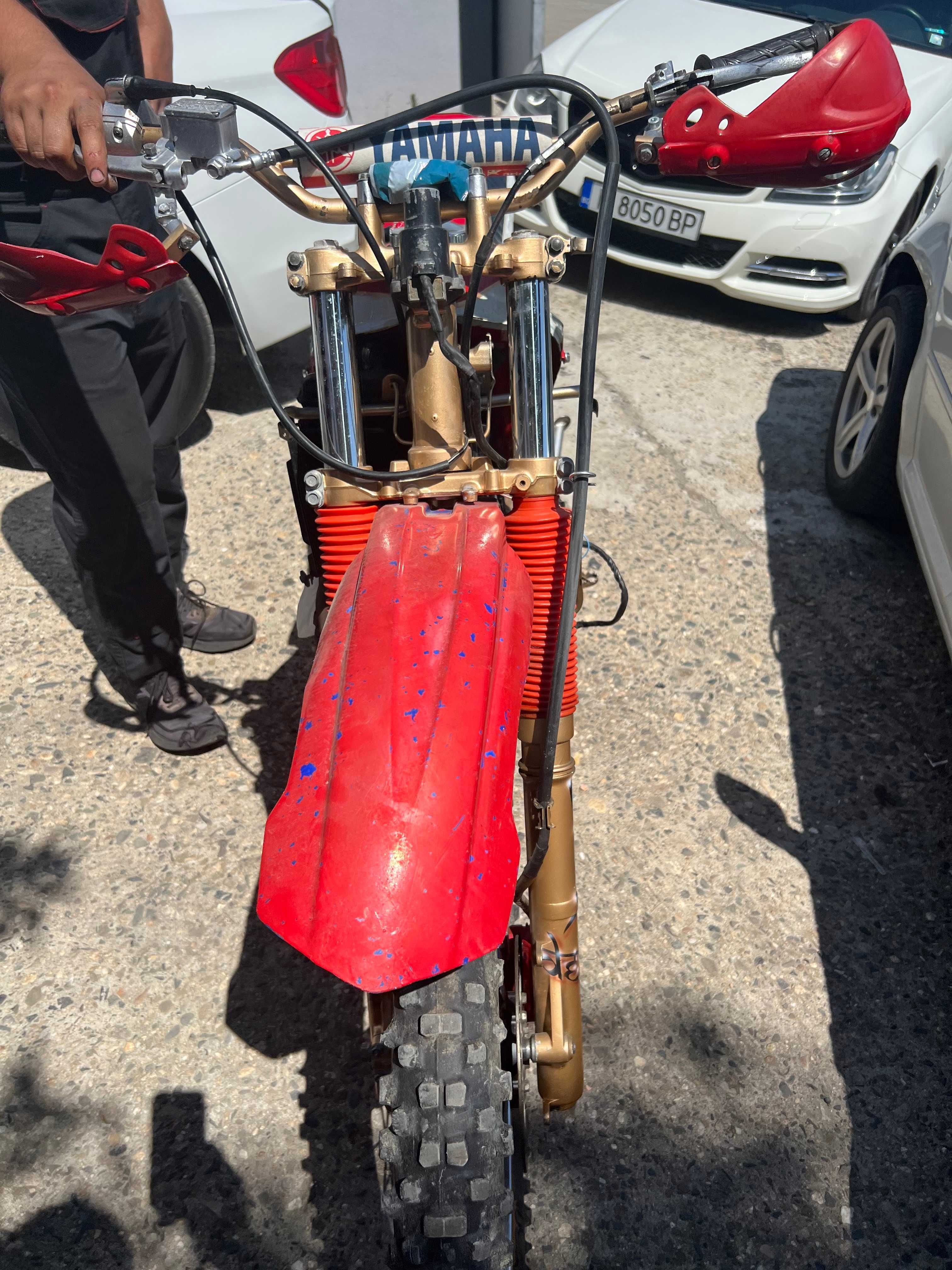 Yamaha DT 125 за части цял.