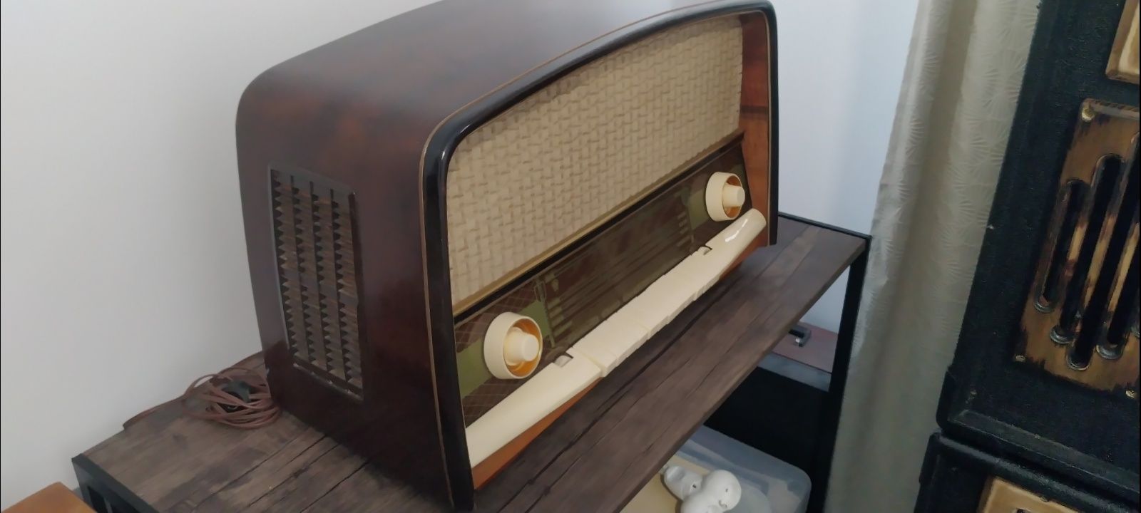 Radio Lampi Orion AR 612 ( vand sau schimb )