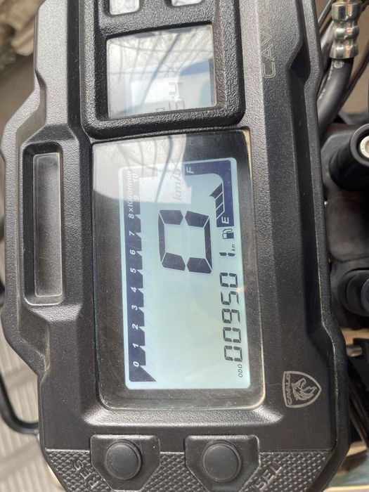 Skuter tank sotiladi