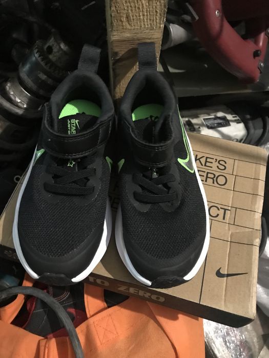 Adidasi Copii Nike Marimea 27,5 Noi italia