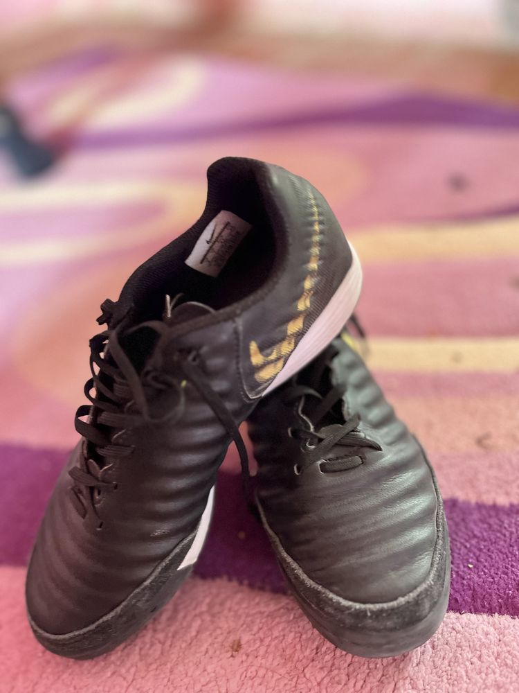 Tiempo Nike красовки