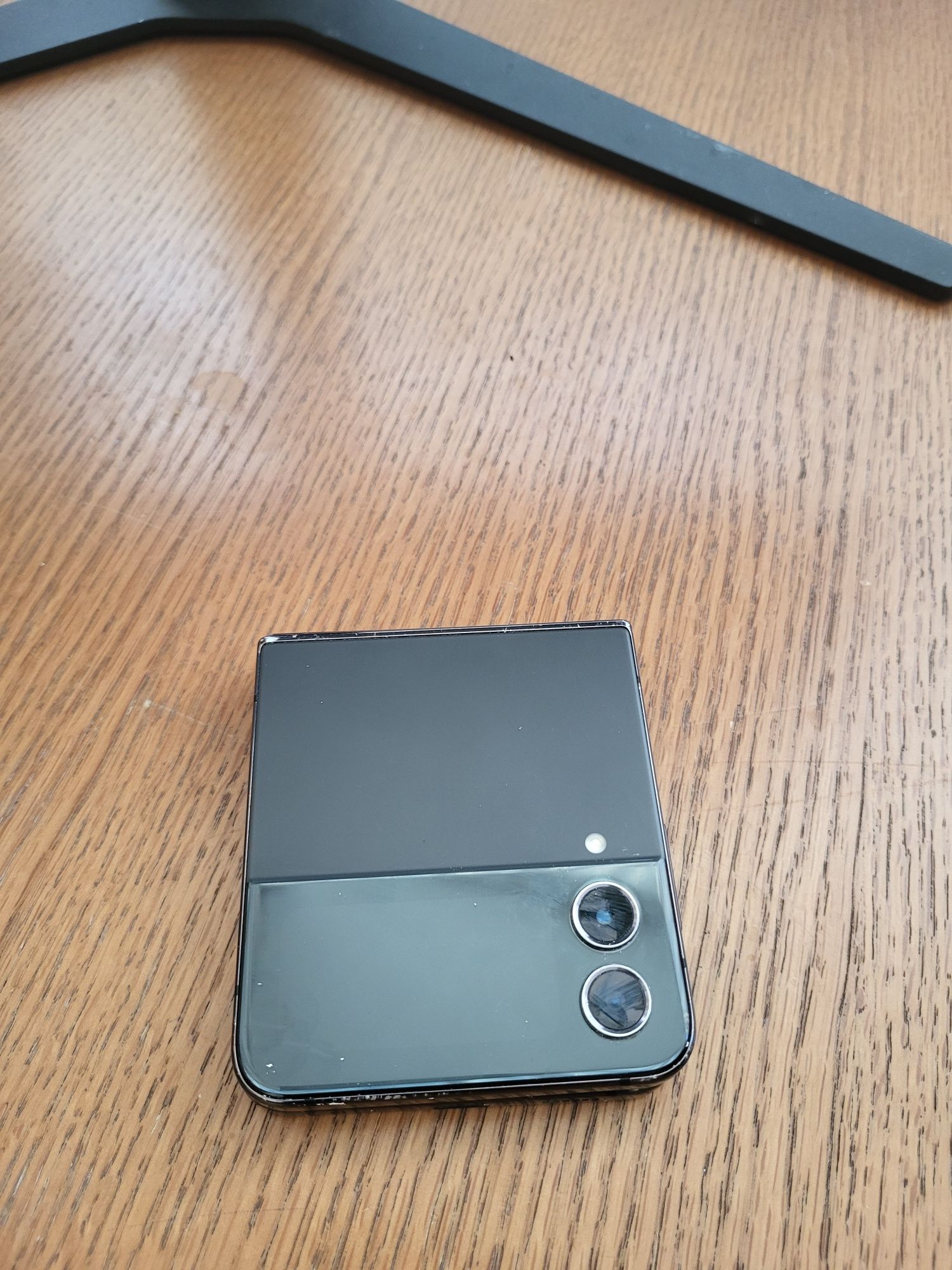 Samsung flip 4 на запчасти