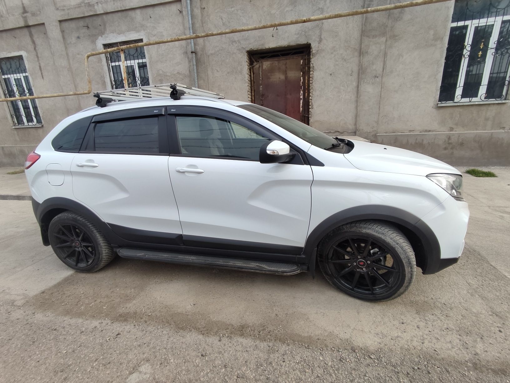 Лада Икс рэй Lada Xray cross