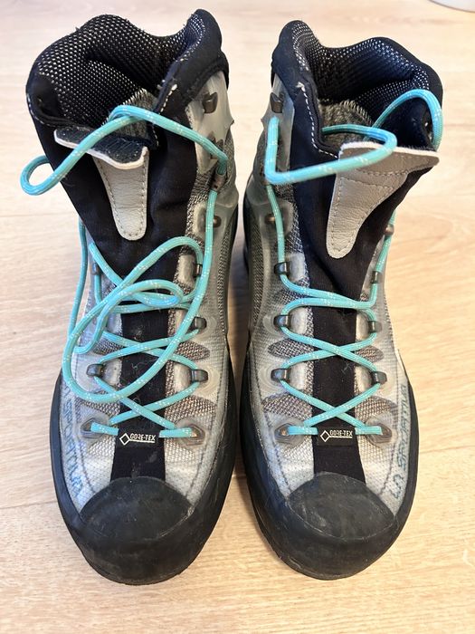 Bocanci de munte La Sportiva