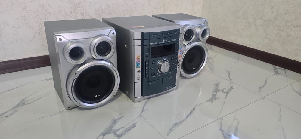 Музыкальный центр