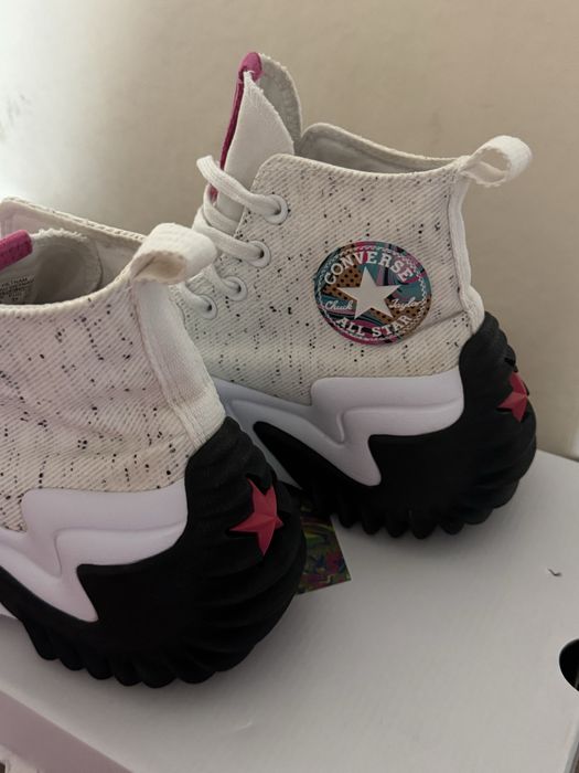 Converse Run Star Motion