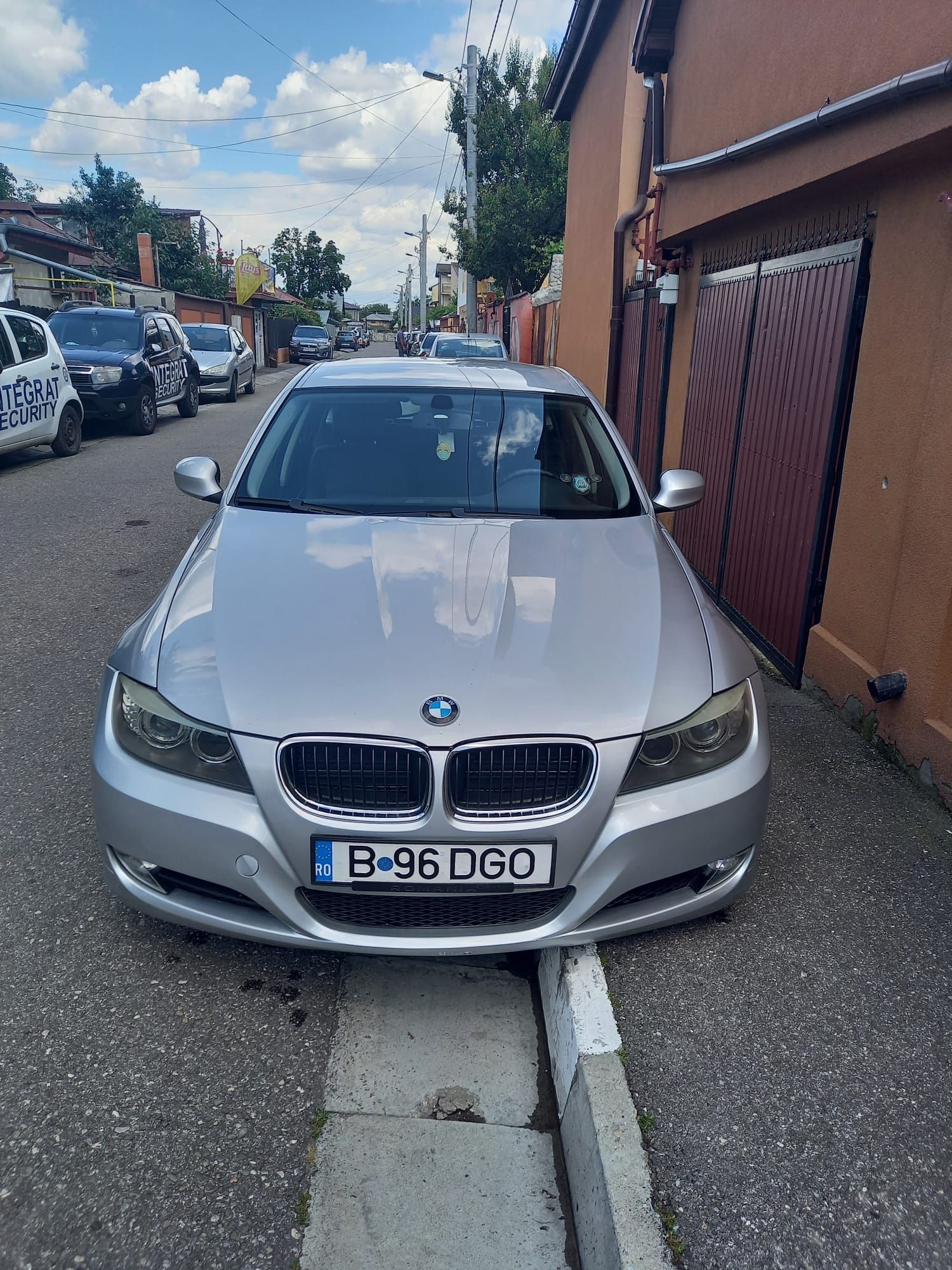 BMW seria 3 arata foarte bine.