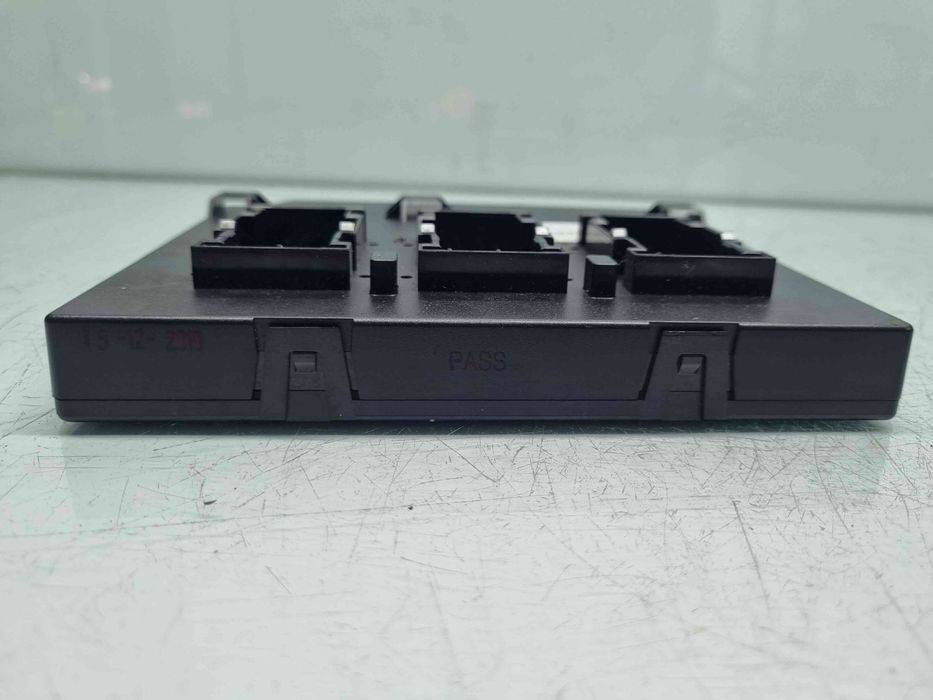 Modul confort  Volkswagen Jetta 3  (1K2) [Fabr 2005-2010] 1K0937084D