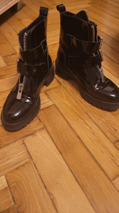 Ghete dama, masura 38