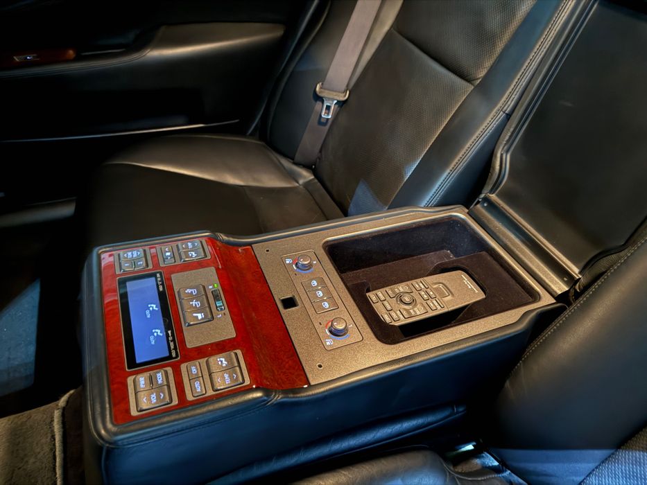 Продается Lexus Ls 460