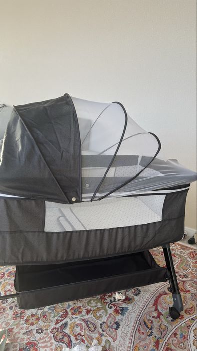 Манеж (люлька) в отличном состоянии