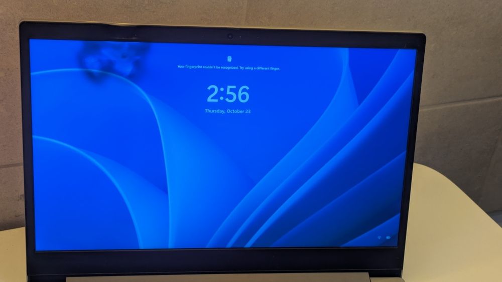 Lenovo i5 generatia10, ecran mare 17, 12GB DDR4