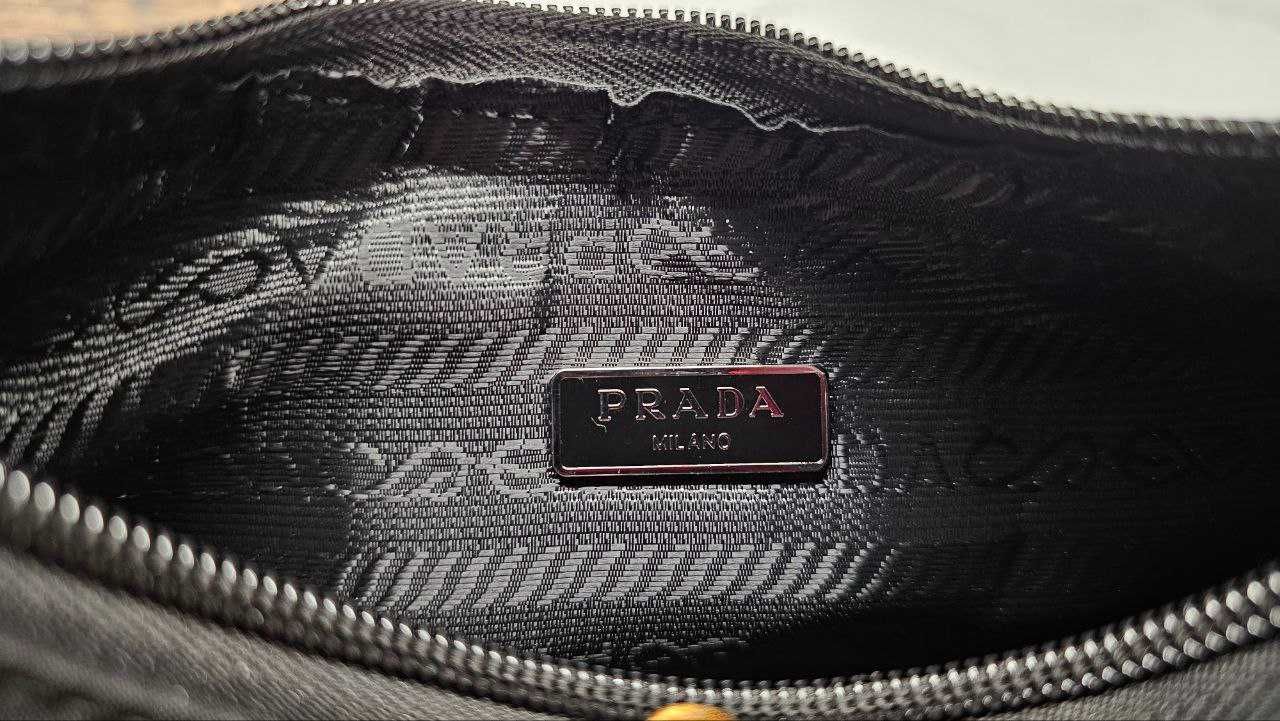 Дамска чанта Prada