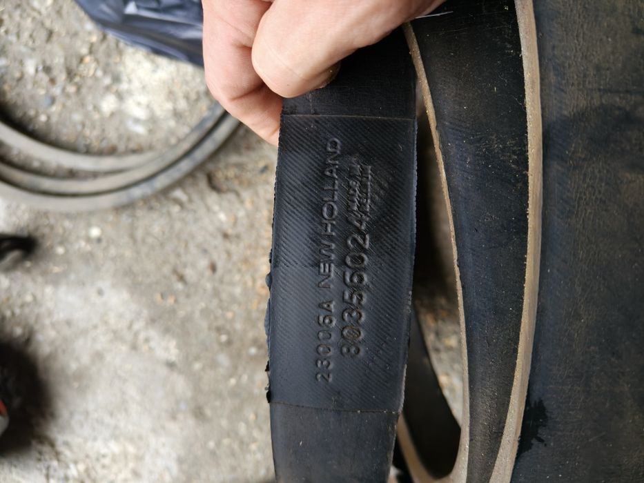 Curele combina agricola New Holland