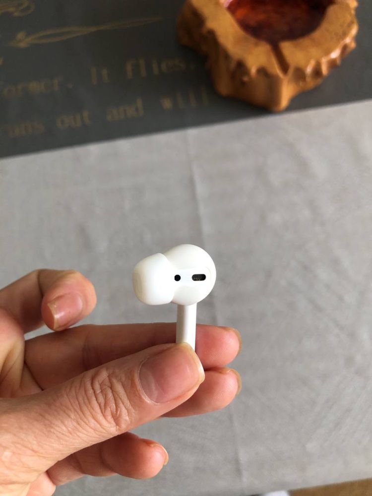 Наушники Apple AirPods 2