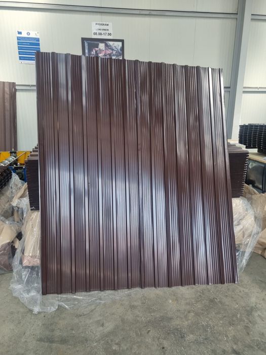 Tablă cutată și colorata