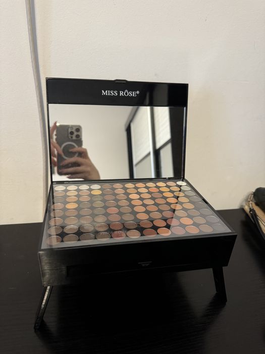 Trusa multifunctionala de machiaj MISS ROSE Make Up profesional