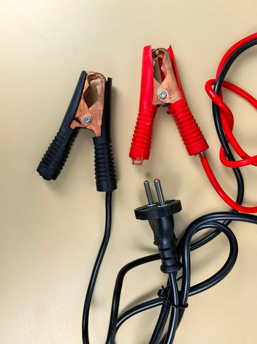 Redresor King Tools digital 299 lei