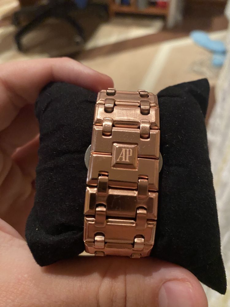 Часовник Audemar Piguet rose gold