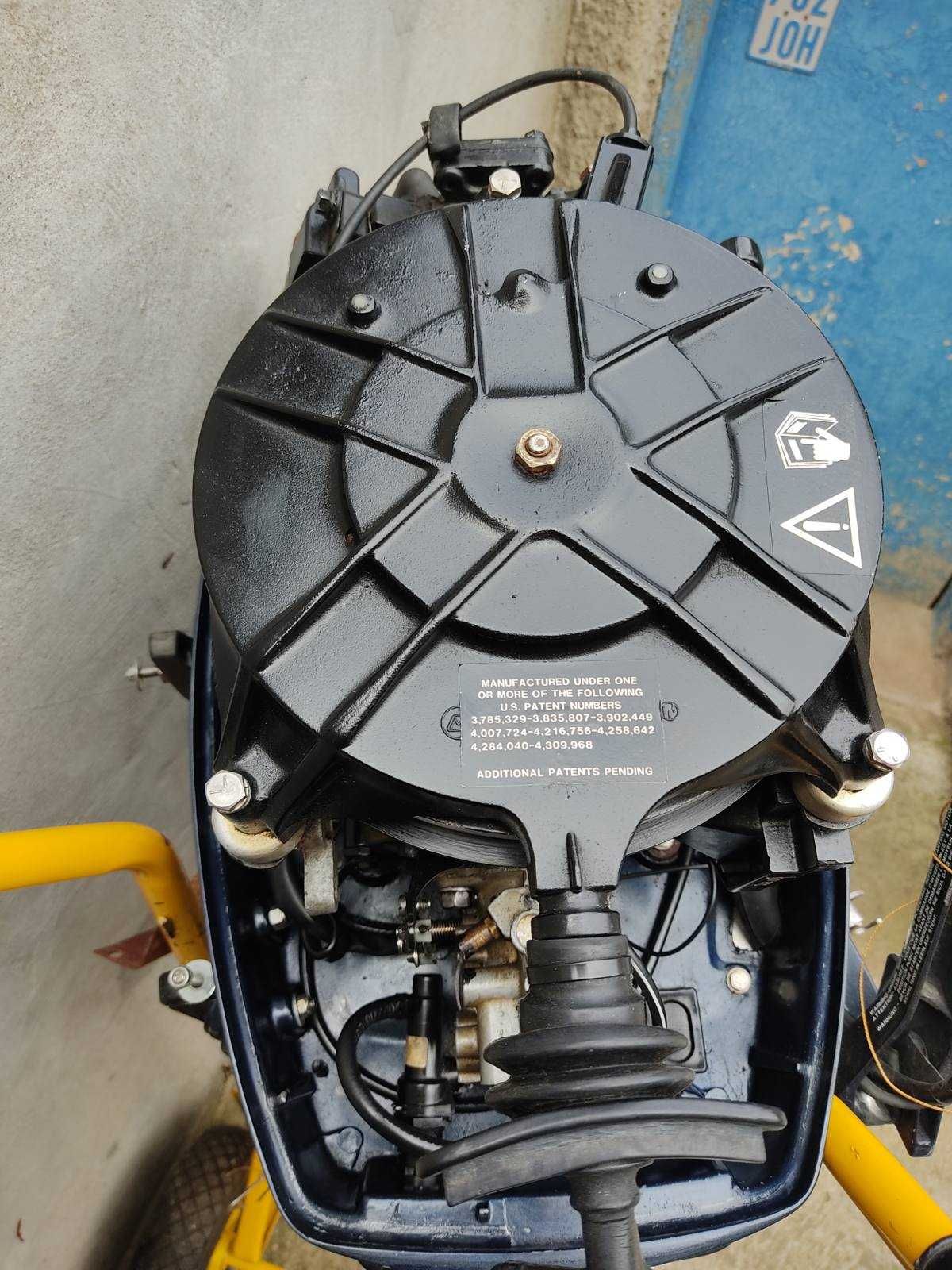 Извънбордов двигател Evinrude 30коня