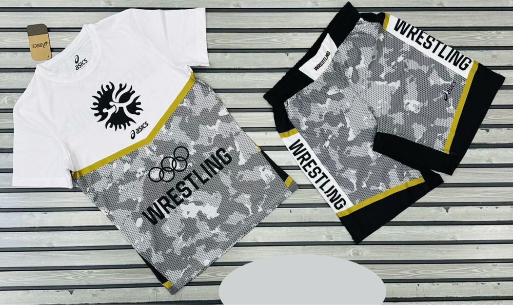 Рашгард, форма для ММА