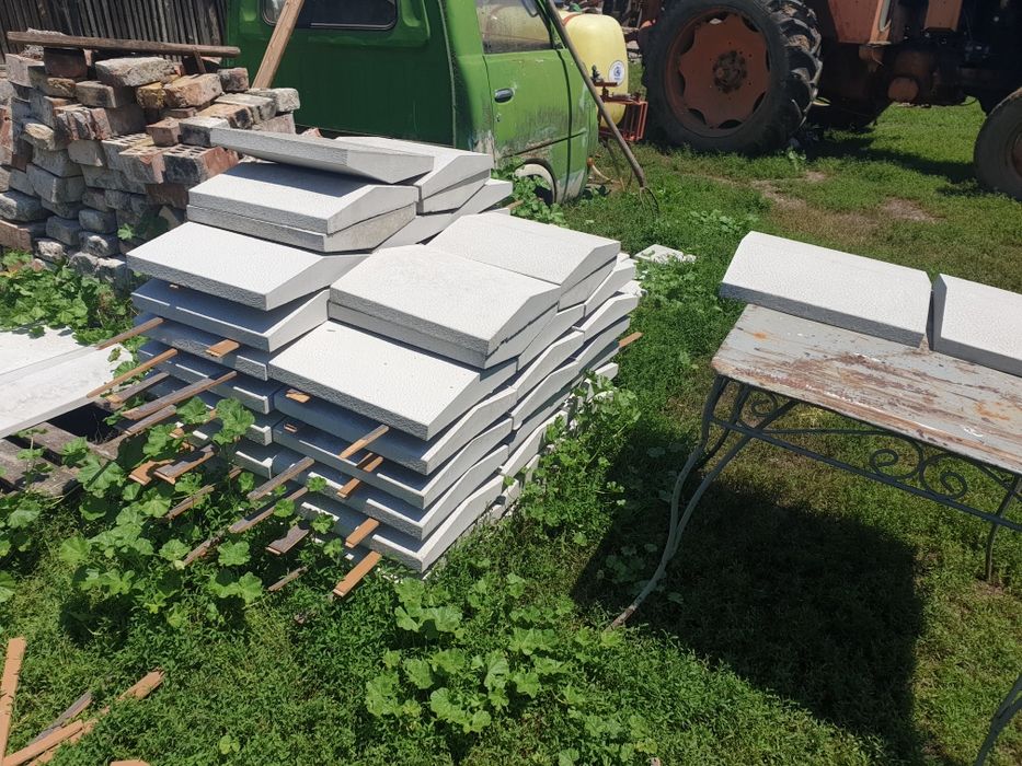 Palarie stalp si coame gard