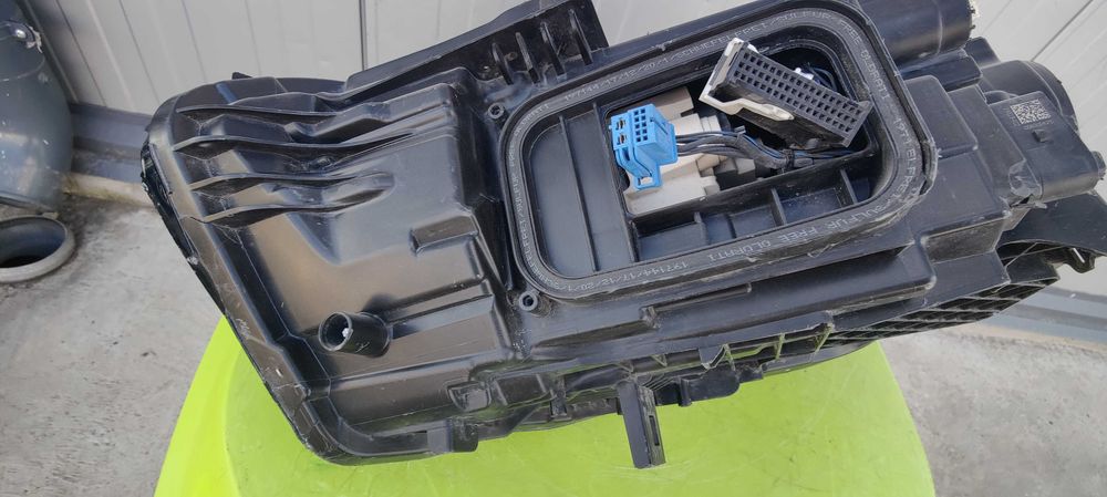 far dreapta mercedes cla 2021