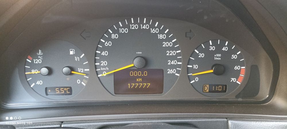 Продаётся mercedes w210,2,6л, 2001г