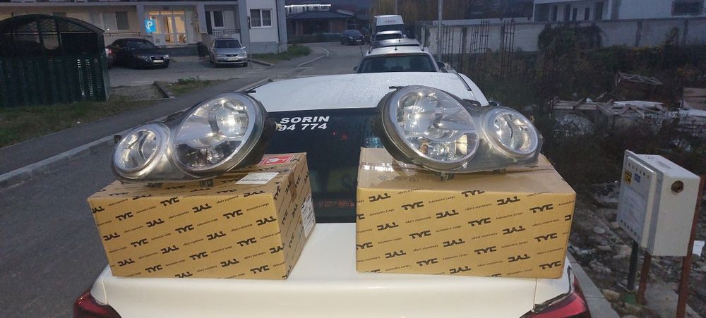 Faruri vw polo dreapta stanga